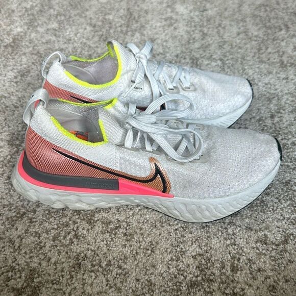 Nike React Infinity Run Flyknit women’s Shoes 7.5 - Picture 2 of 9